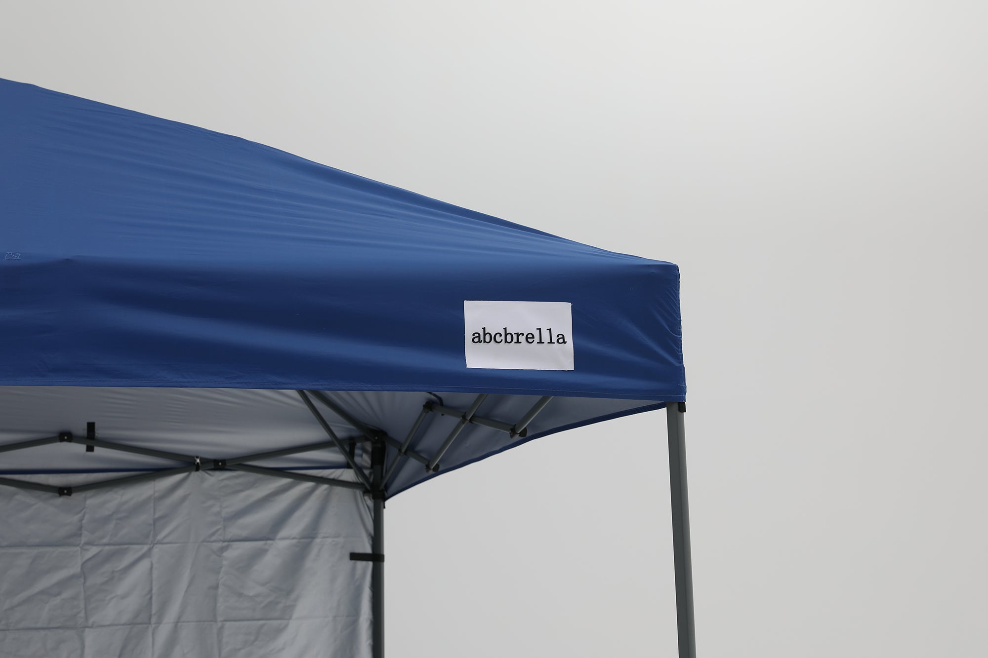 ABCBRELLA canopy tent with two walls - ABC-CANOPY